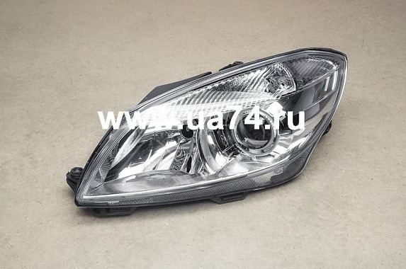 Фара левая c электрокорректором с линзой Skoda Fabia 2010-2015 (TYC / Тайвань)