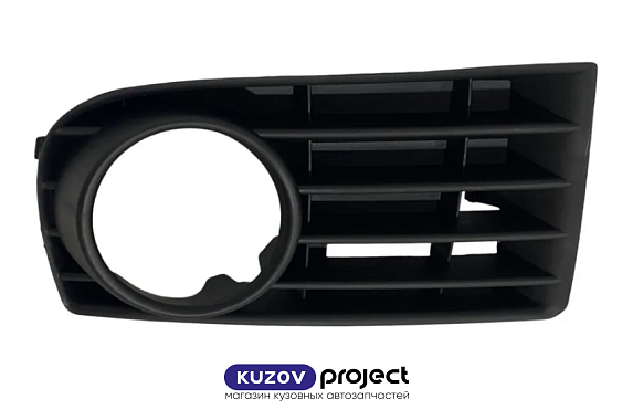 Оправа туманки правая Volkswagen Golf V 2003-2008 (Тайвань)